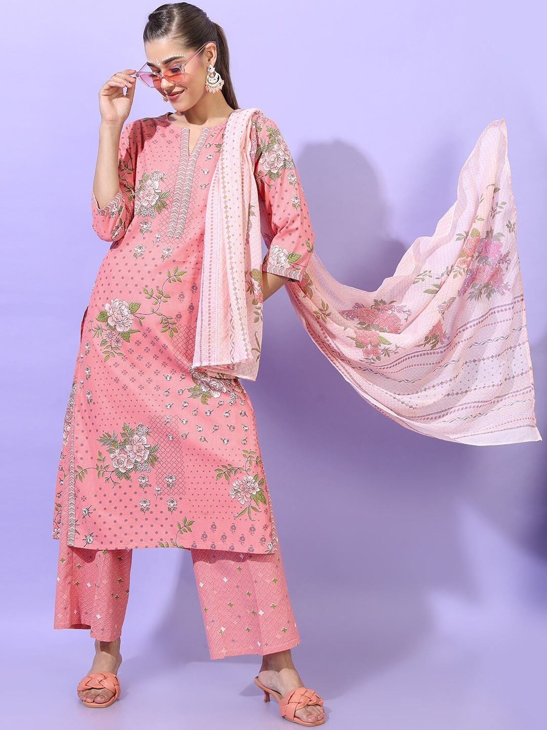 

Vishudh Women Pink Ethnic Motifs Printed Pure Cotton Kurta with Palazzos & With Dupatta