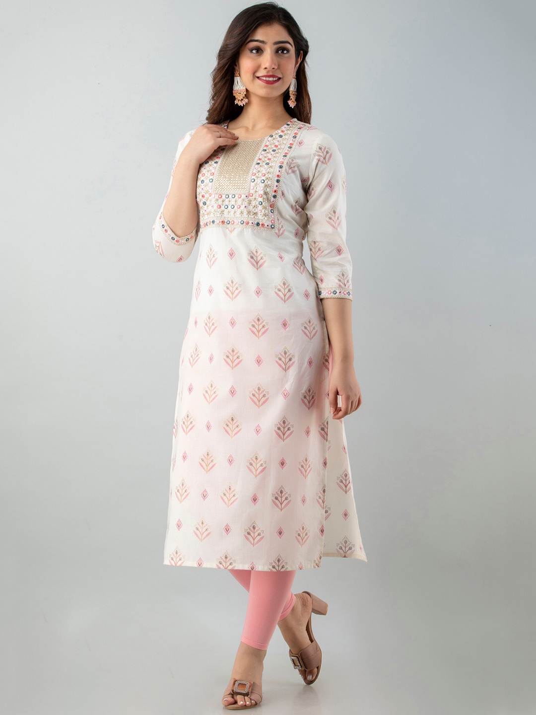 

FASHION DEPTH Women White Ethnic Motif Yoke Design Kurta
