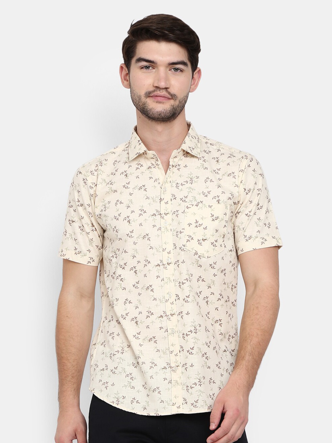 

V-Mart Men Brown Printed Casual Shirt