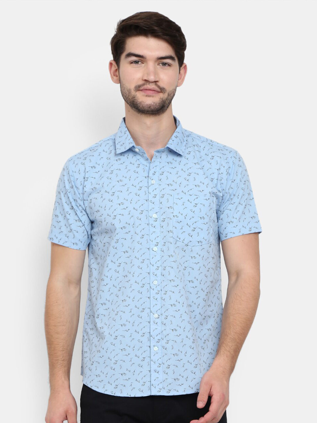 

V-Mart Men Blue Floral Printed Casual Shirt