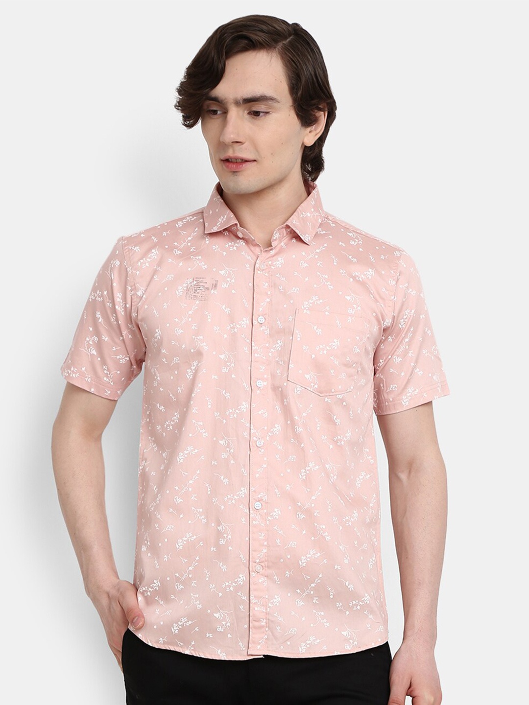 

V-Mart Men Brown Floral Printed Casual Shirt