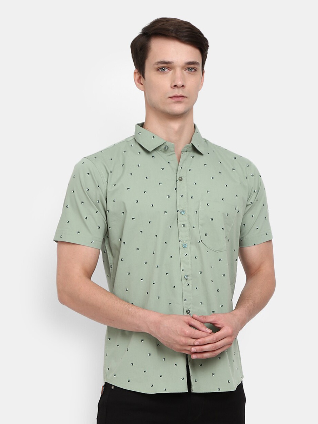 

V-Mart Men Green Printed Casual Shirt