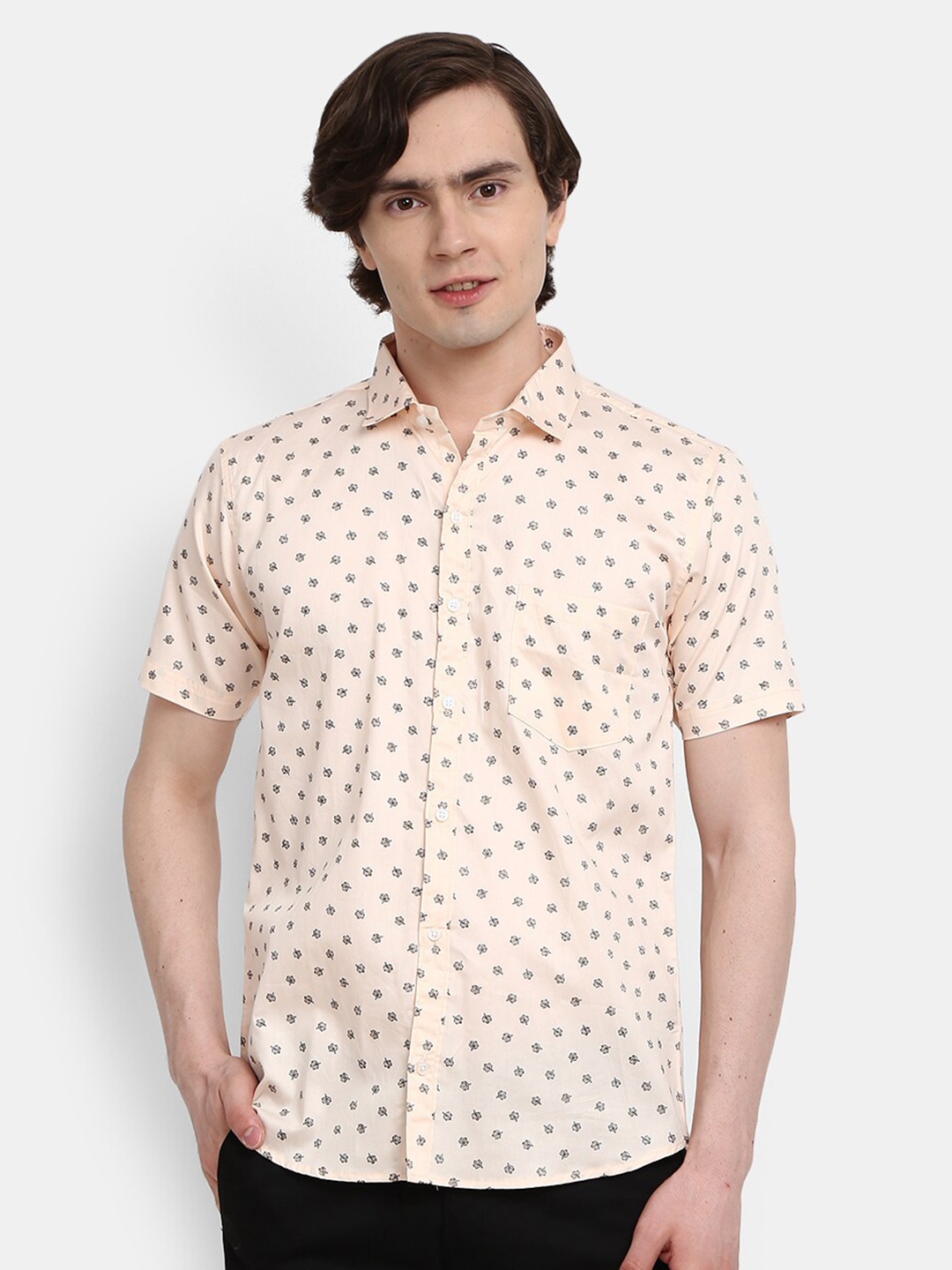 

V-Mart Men Pink Printed Casual Shirt