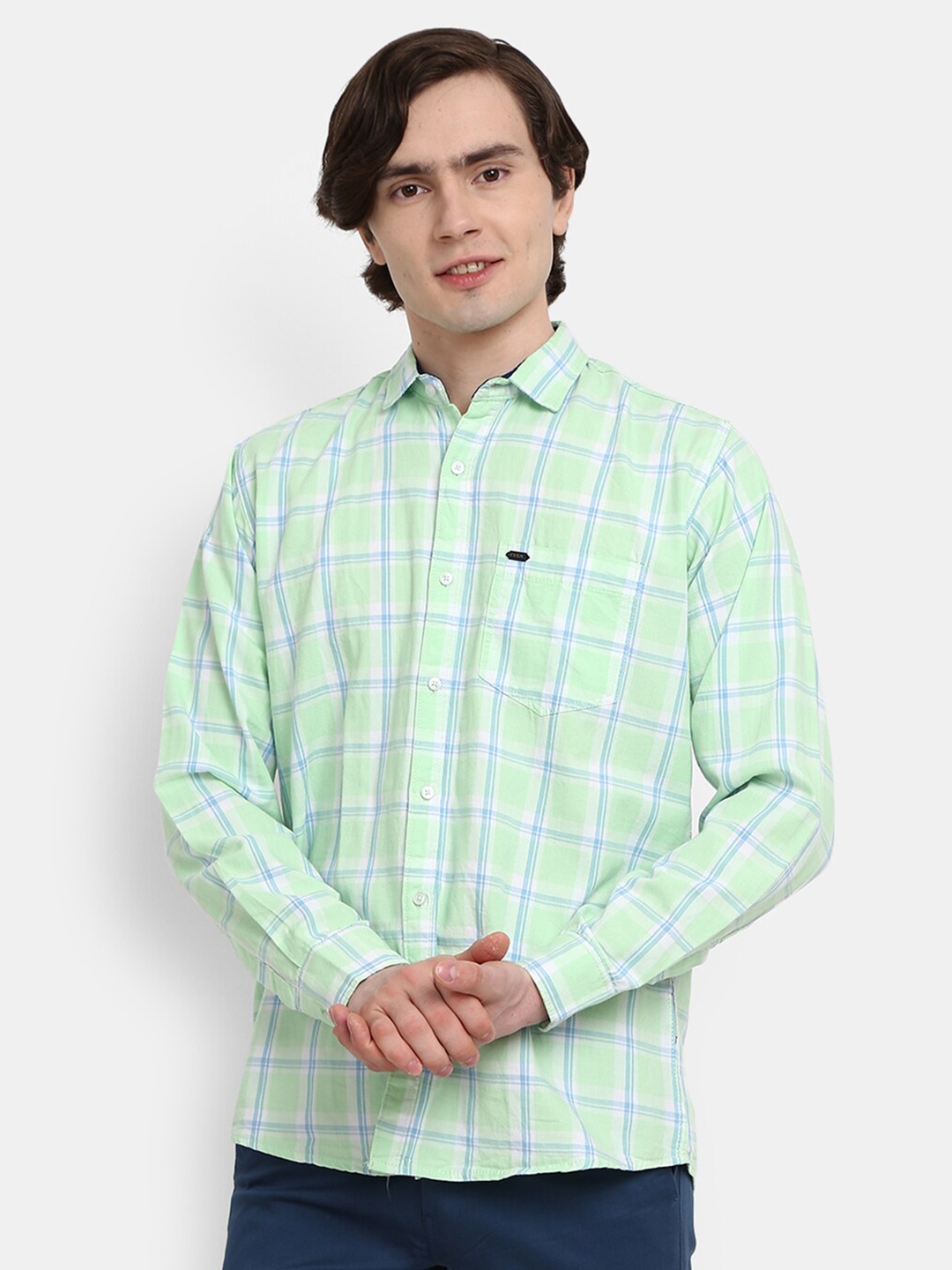 

V-Mart Men Green Checked Casual Shirt