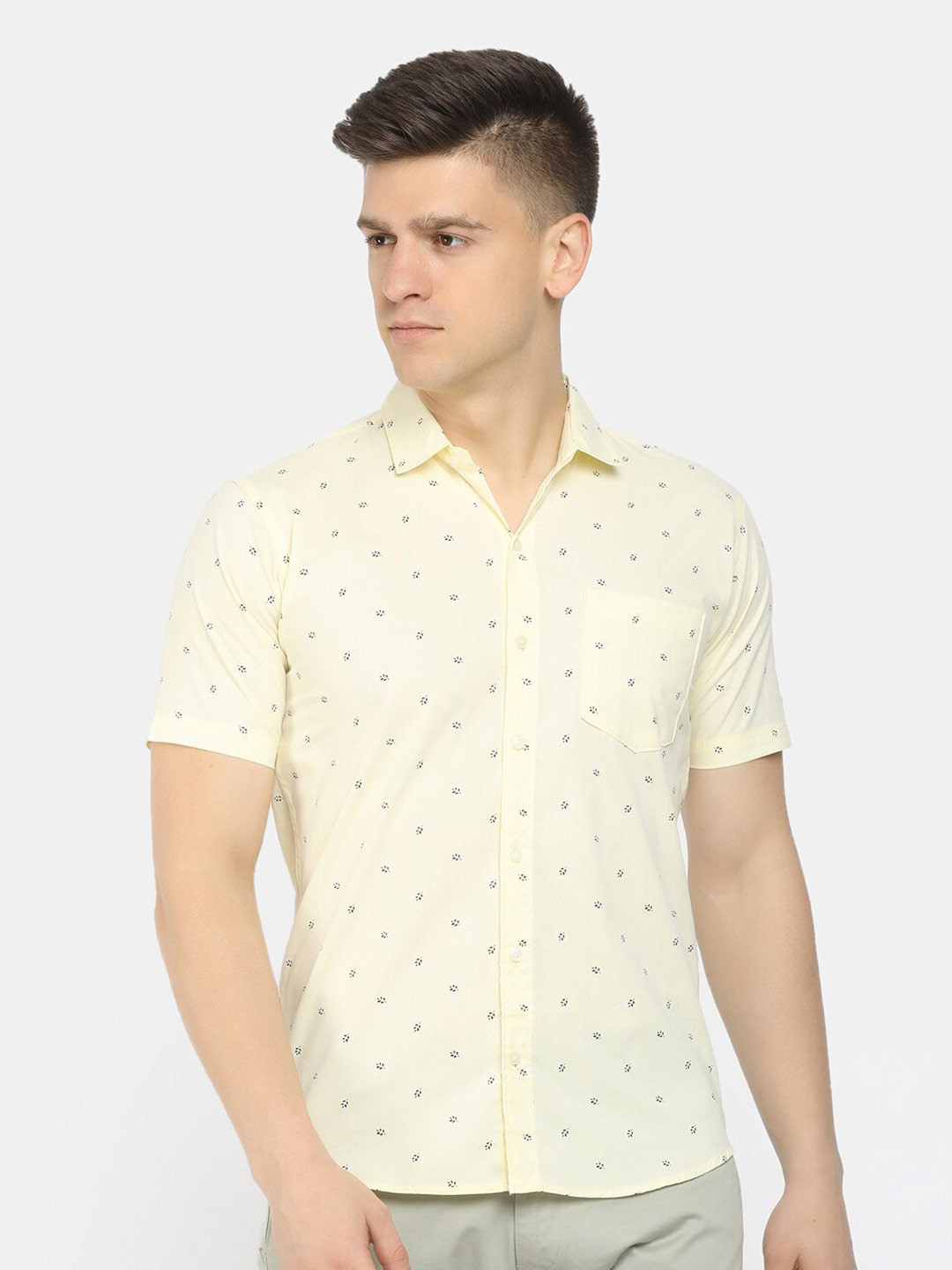 

V-Mart Men Yellow Printed Casual Shirt