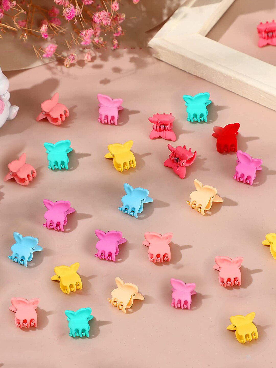 

Yellow Chimes Girls Multicolor Butterfly Claw Clips, Pink