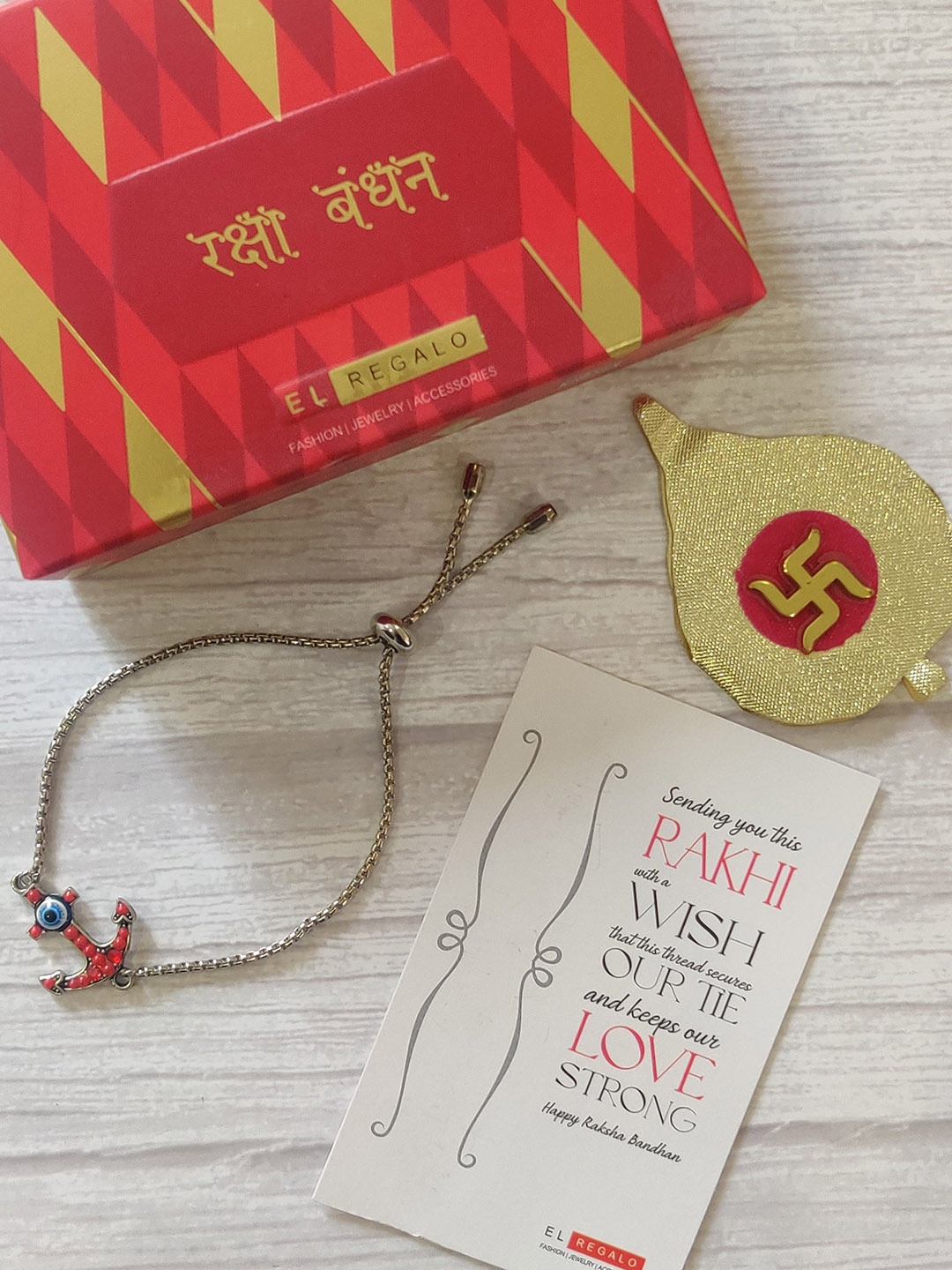 

EL REGALO Red & Silver-Toned Beaded Wraparound Rakhi & Greeting Card Set