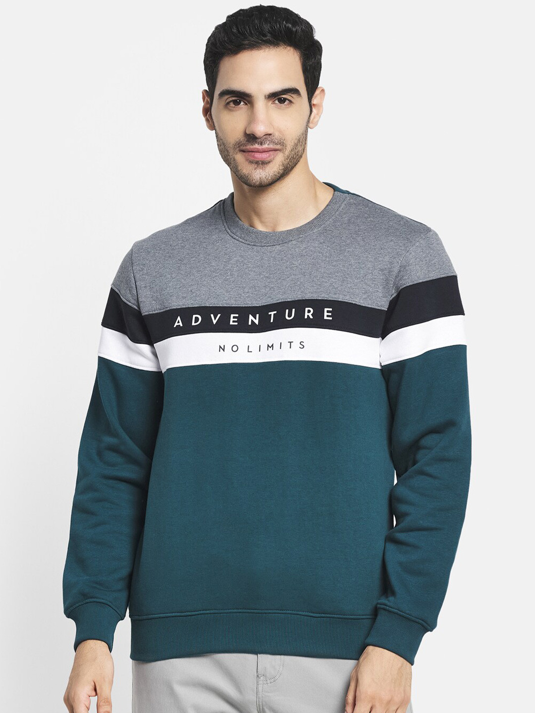 

Octave Men Green Colourblocked Sweatshirt