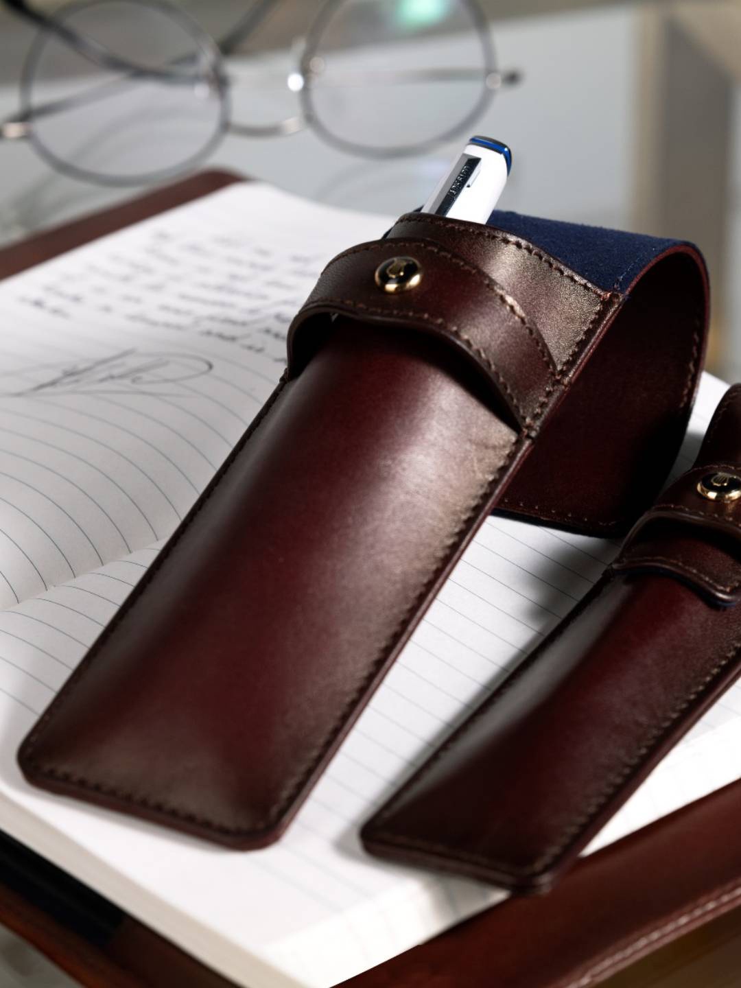 

Lapis Bard Brown Solid Pen Pouch