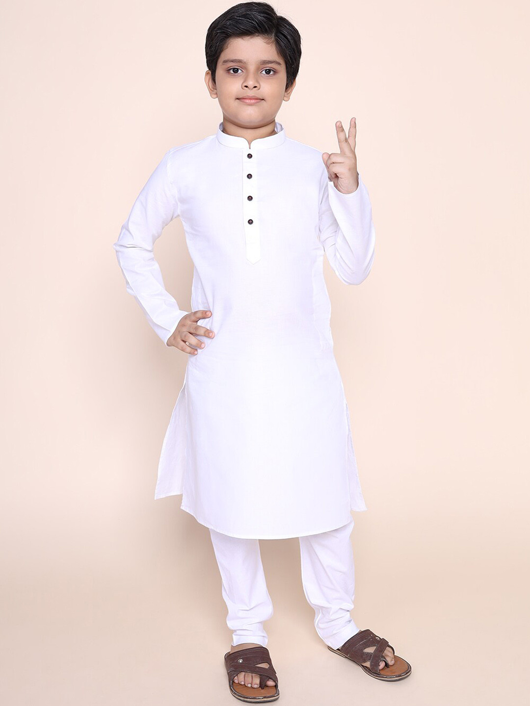 

NAMASKAR Boys White Flared Sleeves Gotta Patti Kurta