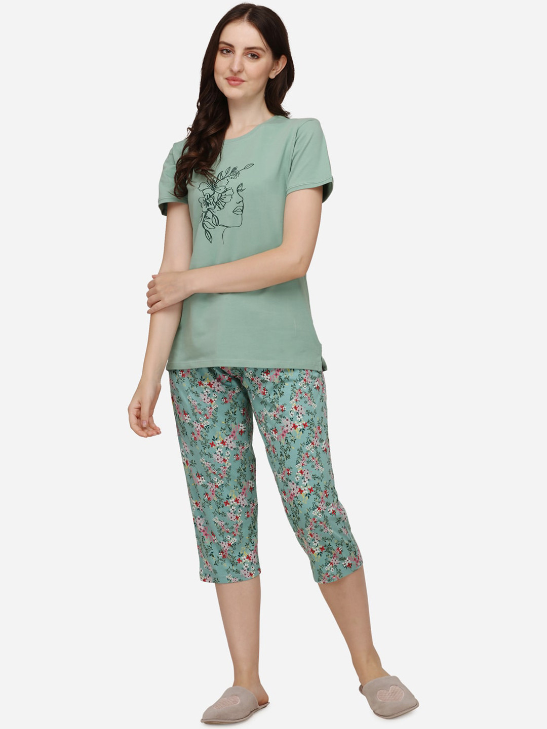 

Lenissa Women Green & Green Printed Night suit