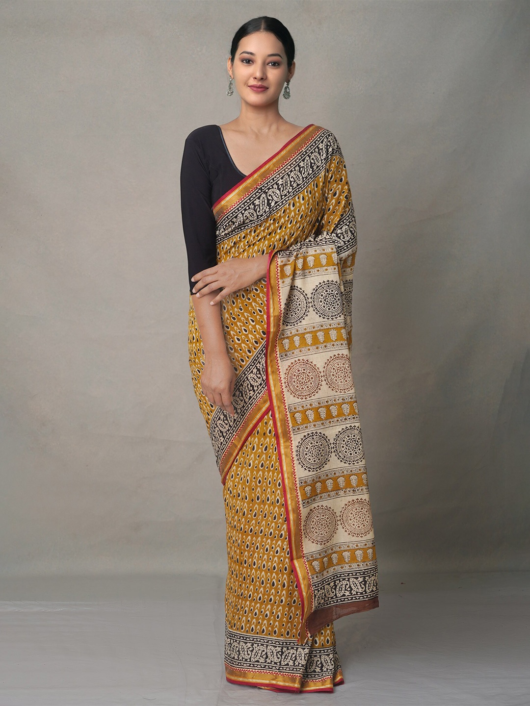 

Unnati Silks Yellow & Brown Ethnic Motifs Pure Cotton Block Print Saree