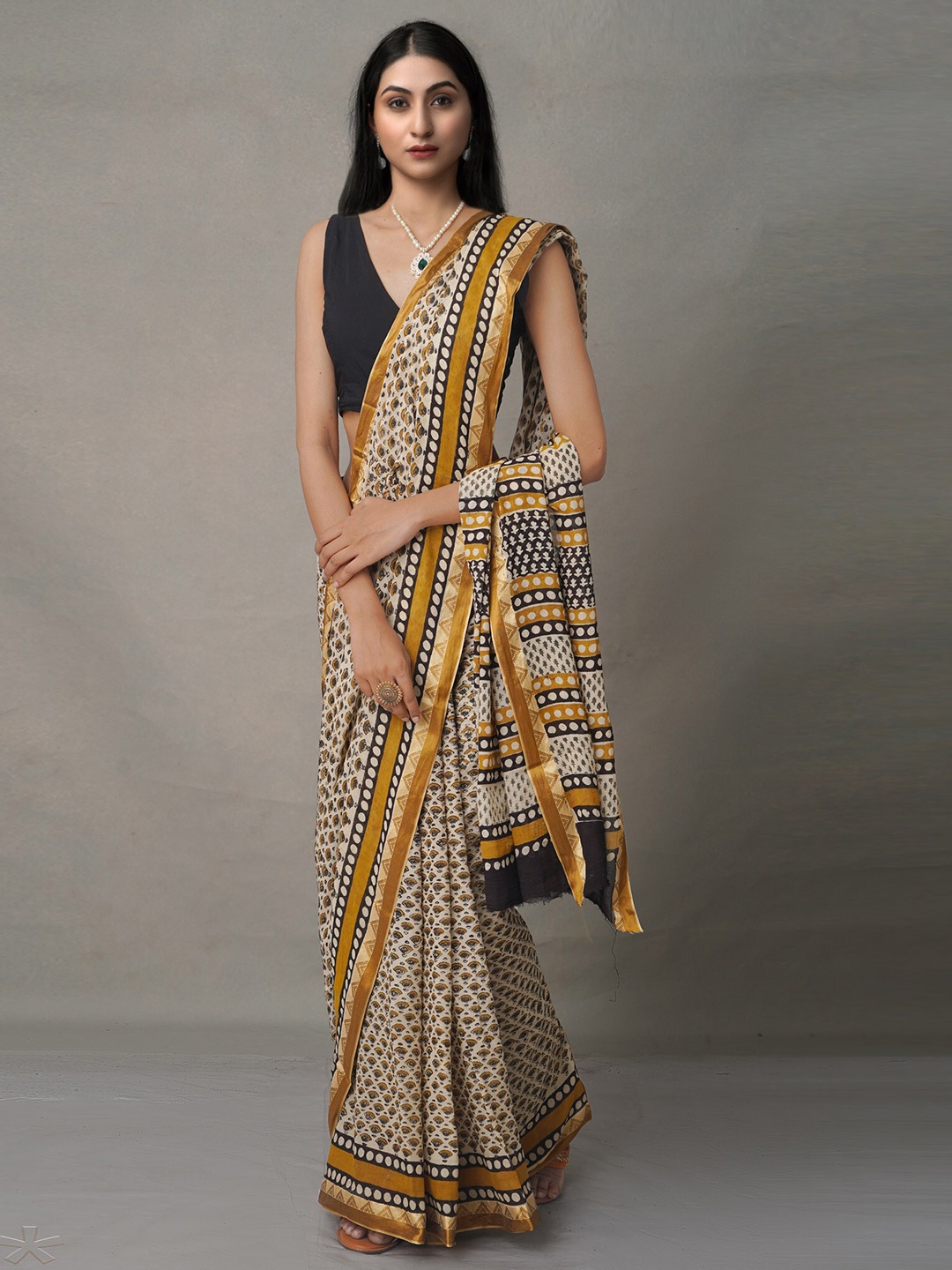 

Unnati Silks Cream-Coloured & Brown Ethnic Motifs Pure Cotton Block Print Saree