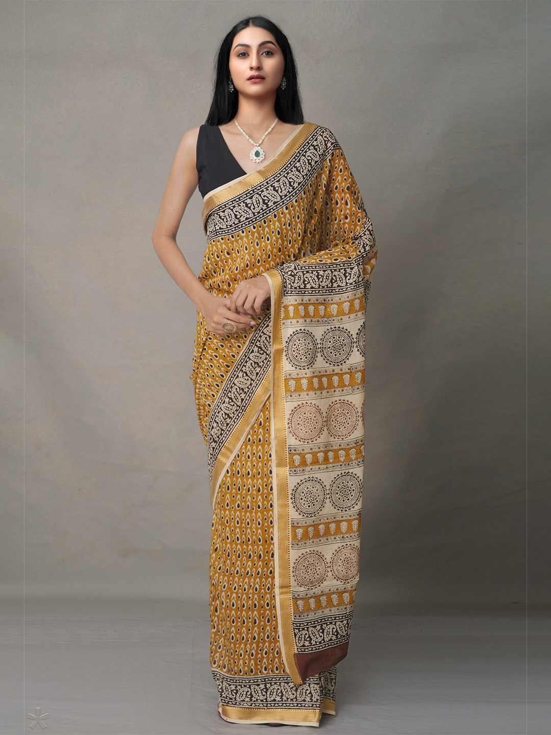 

Unnati Silks Yellow & Black Ethnic Motifs Zari Pure Cotton Block Print Saree