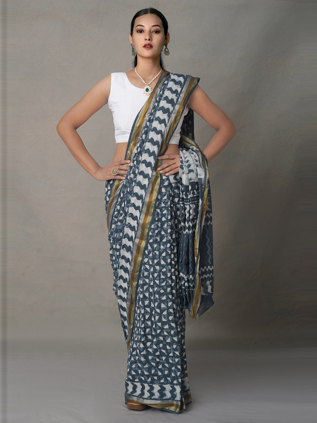 

Unnati Silks Teal & White Ethnic Motifs Zari Pure Cotton Block Print Saree