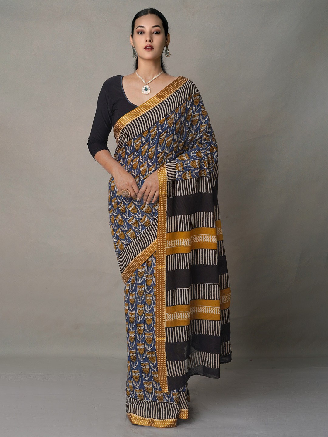 

Unnati Silks Blue & Cream-Coloured Ethnic Motifs Pure Cotton Block Print Saree