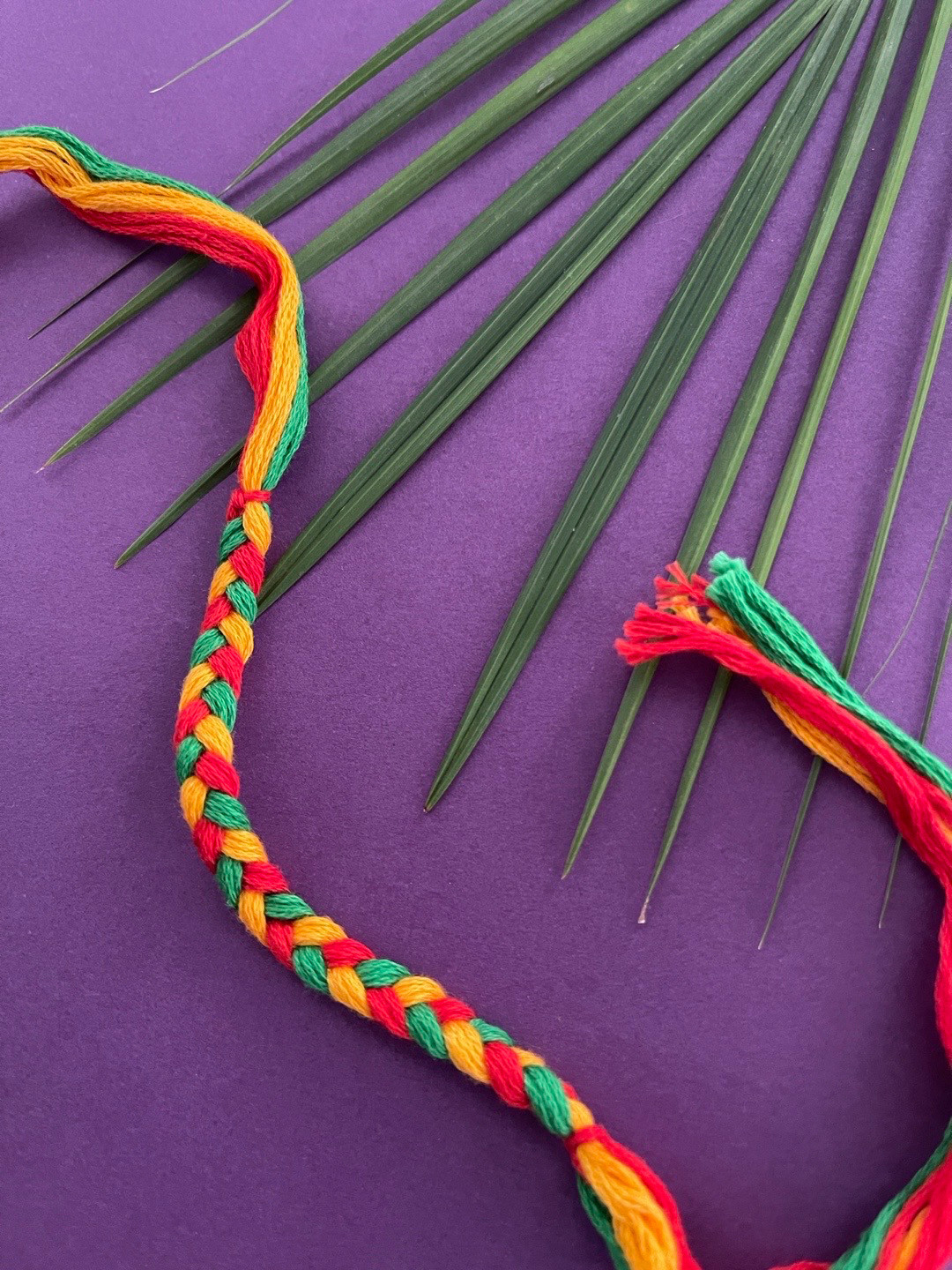 

Digital Dress Room Men Red & Orange Rakhi