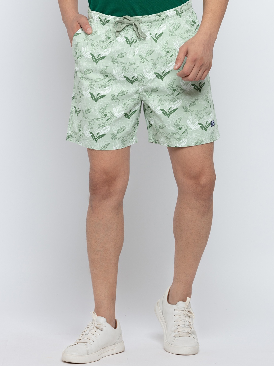 

Status Quo Men Green Camouflage Printed Shorts
