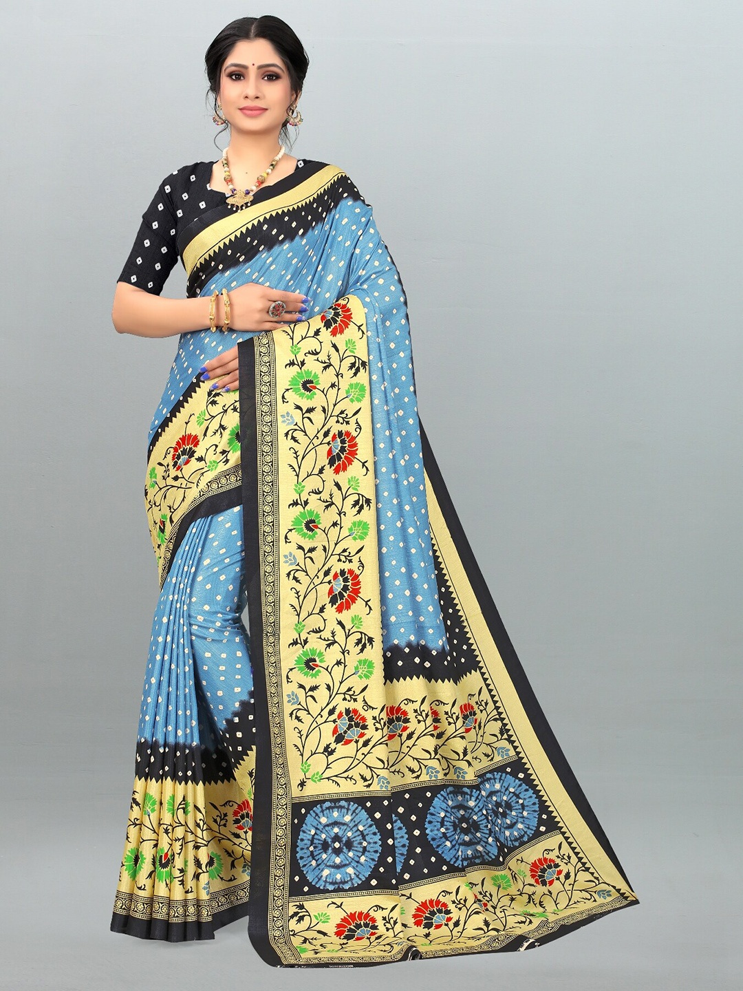 

LAHEJA Blue & Beige Floral Silk Blend Saree