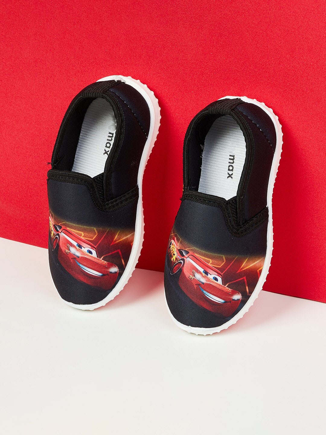 

max Boys Red Printed Slip-On Sneakers