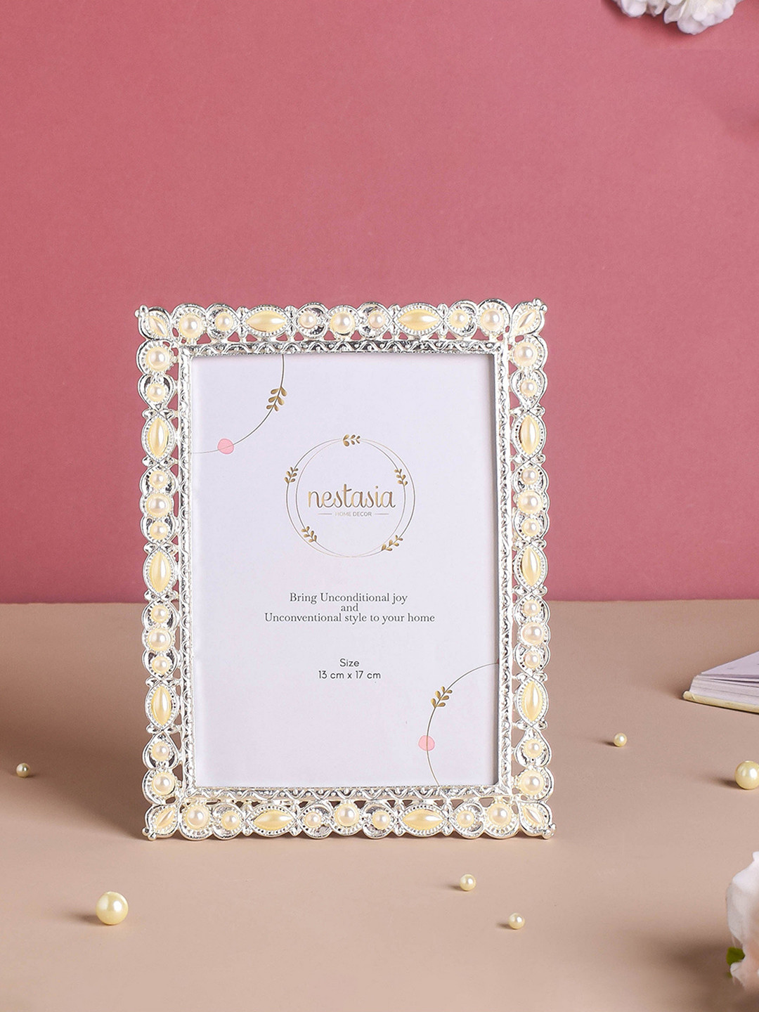 

Nestasia Silver-Toned Golden Pearl Large Photo Frame