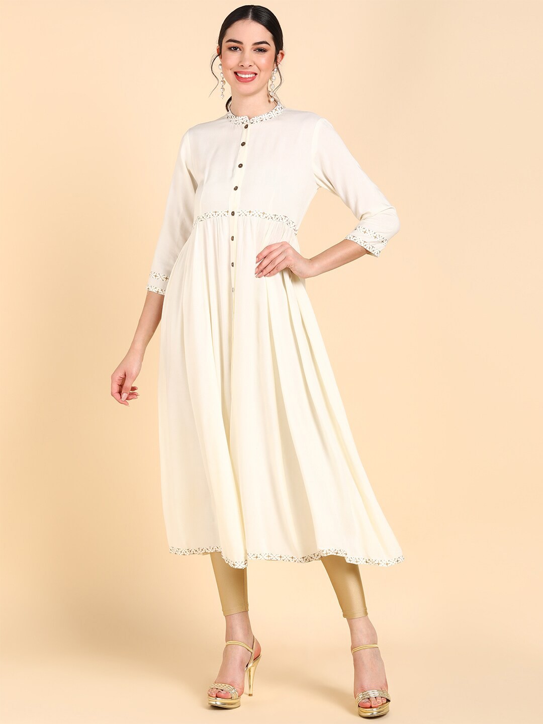 

AHIKA Women Cream-Coloured & white alyssum Gotta Patti Anarkali Kurta