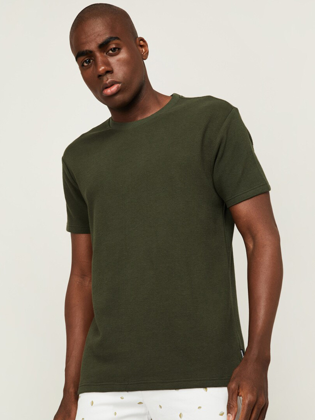 

Fame Forever by Lifestyle Men Olive Green V-Neck Raw Edge T-shirt