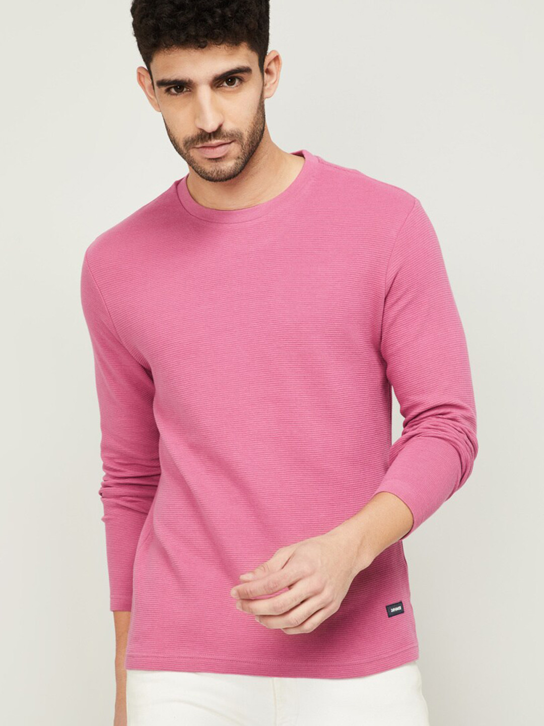 

Fame Forever by Lifestyle Men Red V-Neck Raw Edge T-shirt