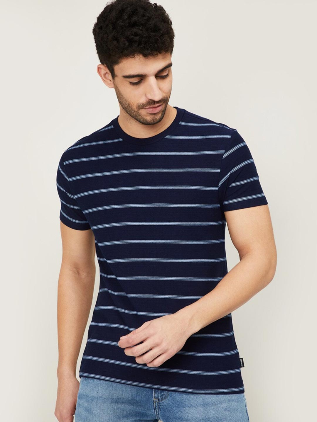 

Fame Forever by Lifestyle Men Blue Striped V-Neck T-shirt