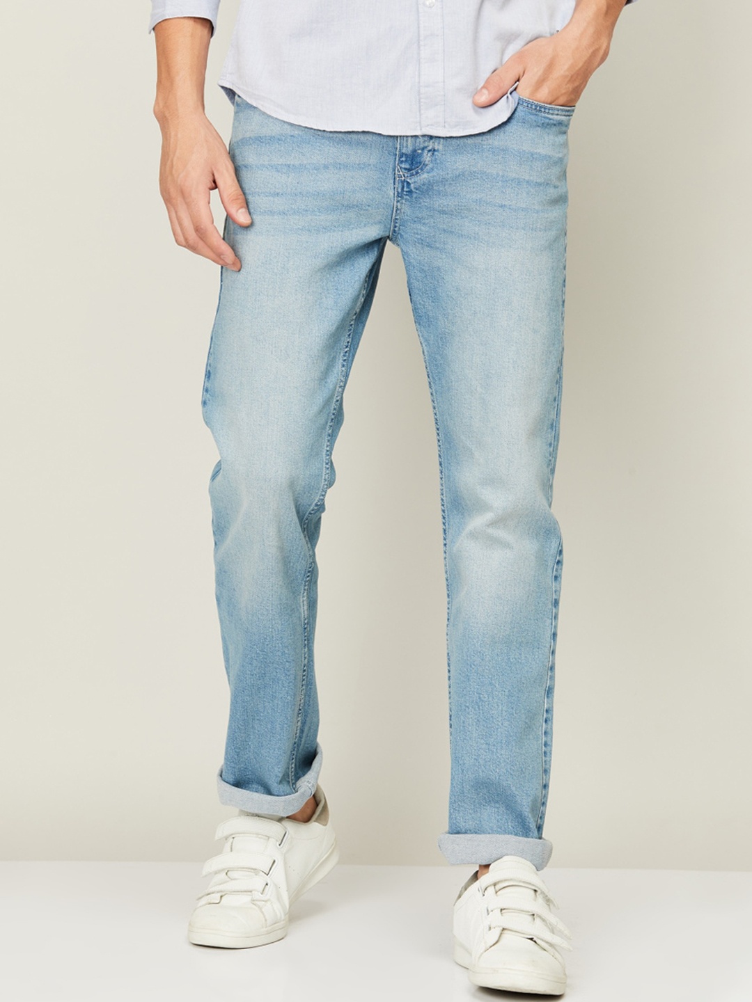 

Fame Forever by Lifestyle Men Blue Low Distress Light Fade Jeans