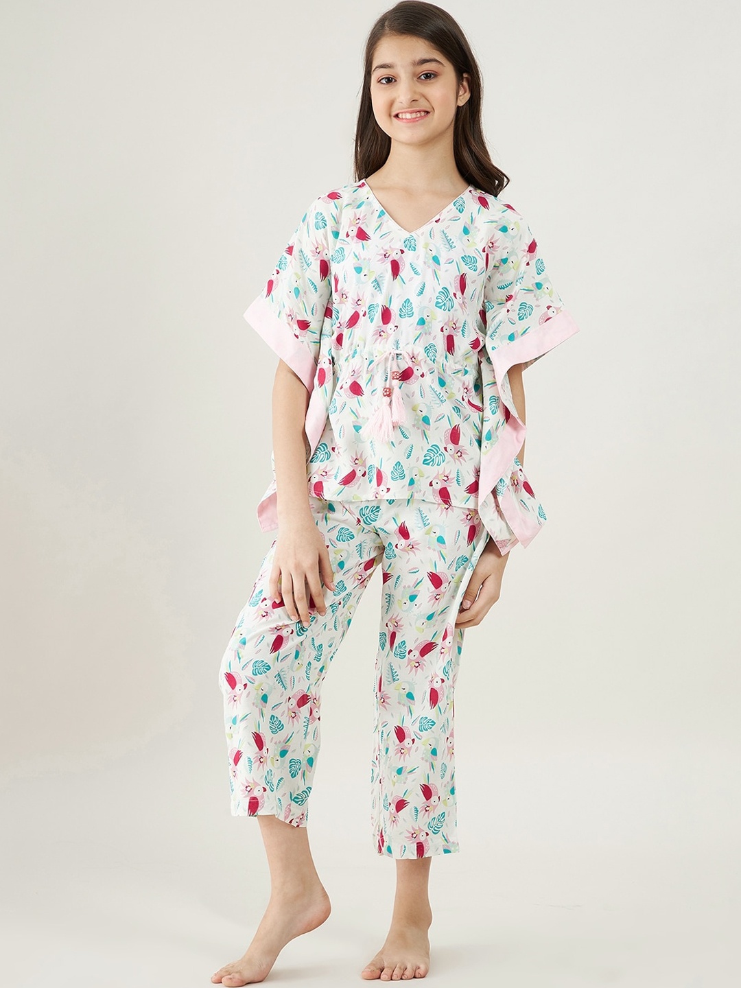 

The Kaftan Company Girls White & Pink Printed Pure Cotton Night suit