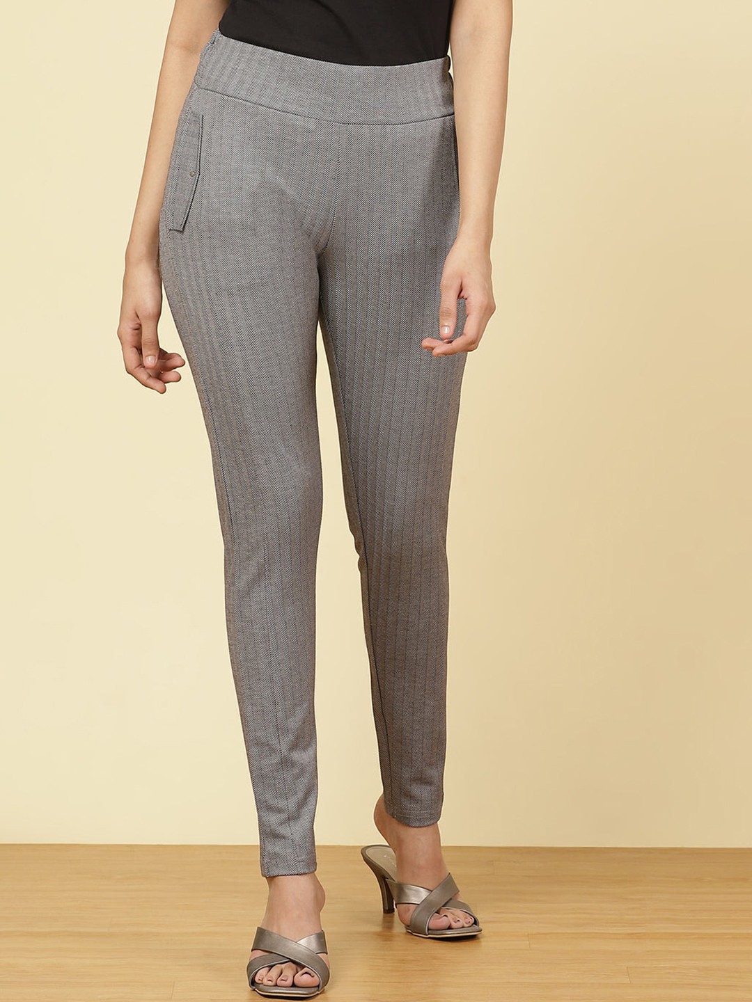 

Lakshita Women Grey Striped High-Rise Trousers