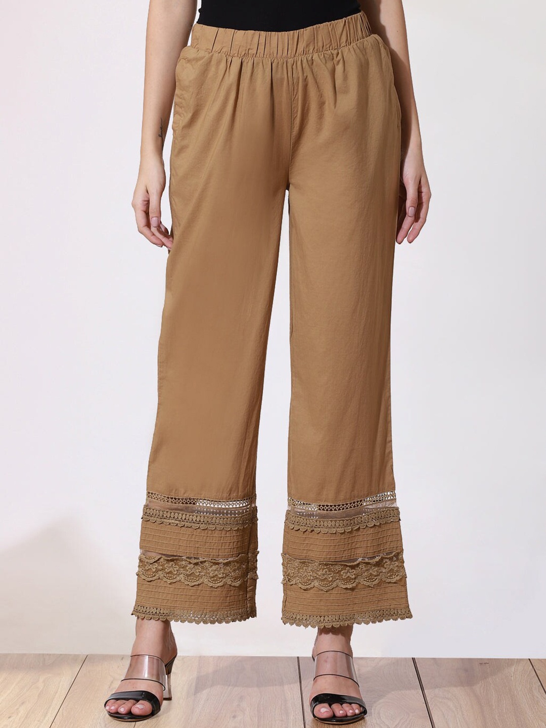 

Lakshita Women Beige High-Rise Ethnic Trousers