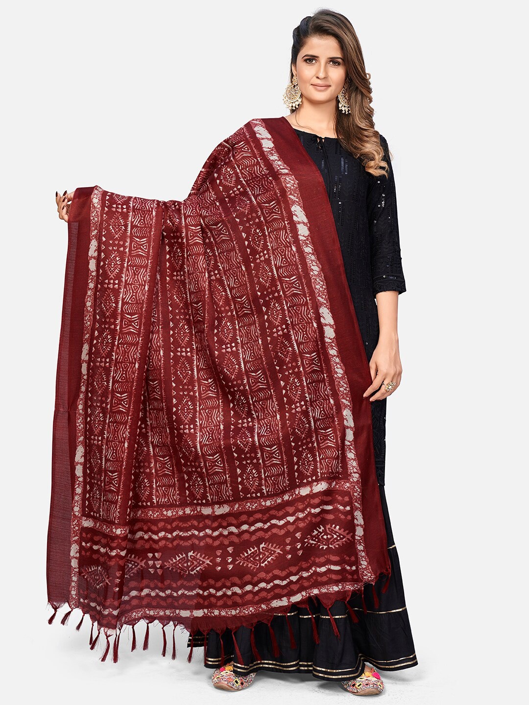 

Vbuyz Red & White Ethnic Motifs Printed Art Silk Dupatta