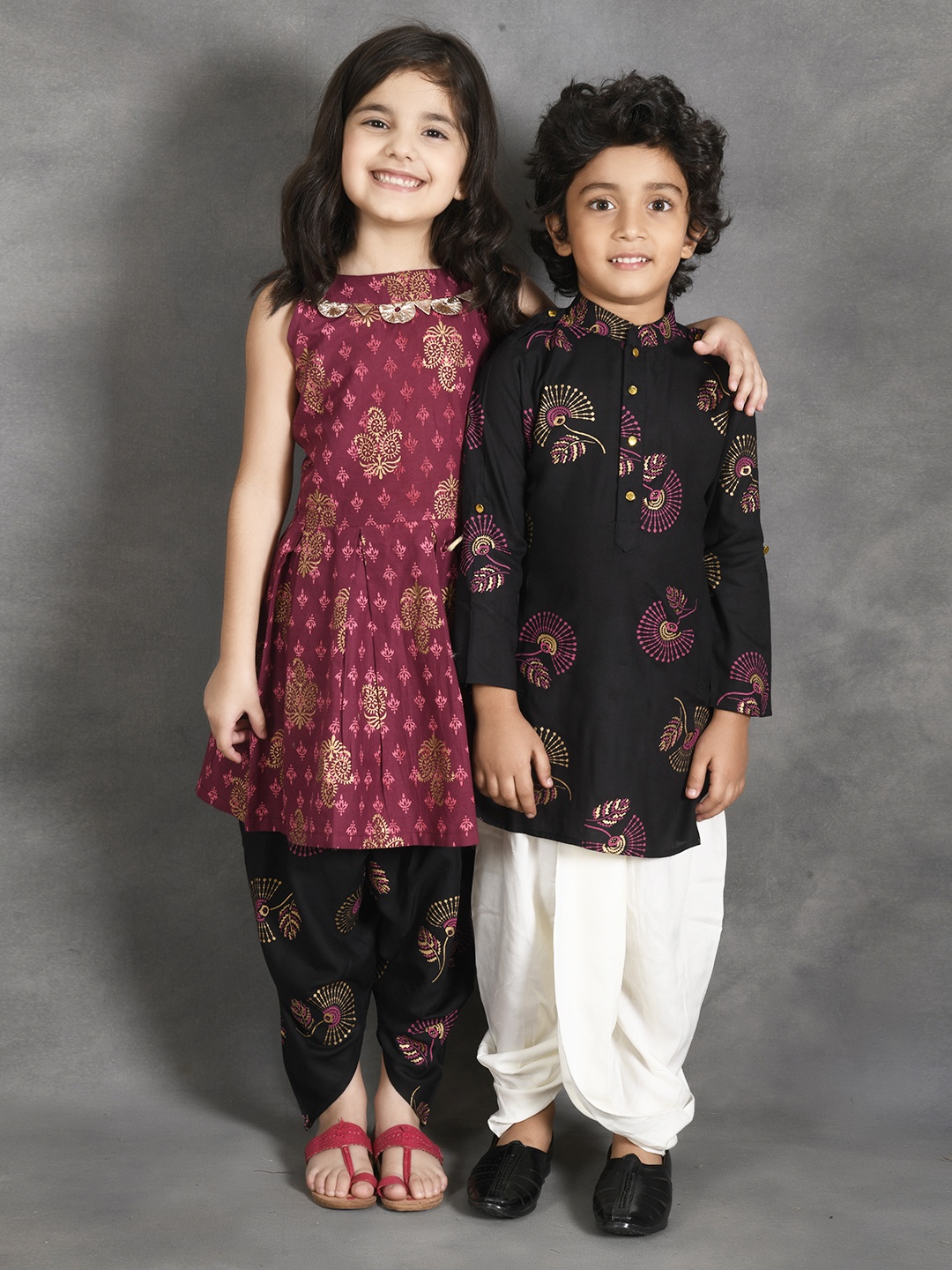 

LilPicks Girls Maroon Ethnic Motifs Printed Empire Kurti with Palazzos & With Dupatta
