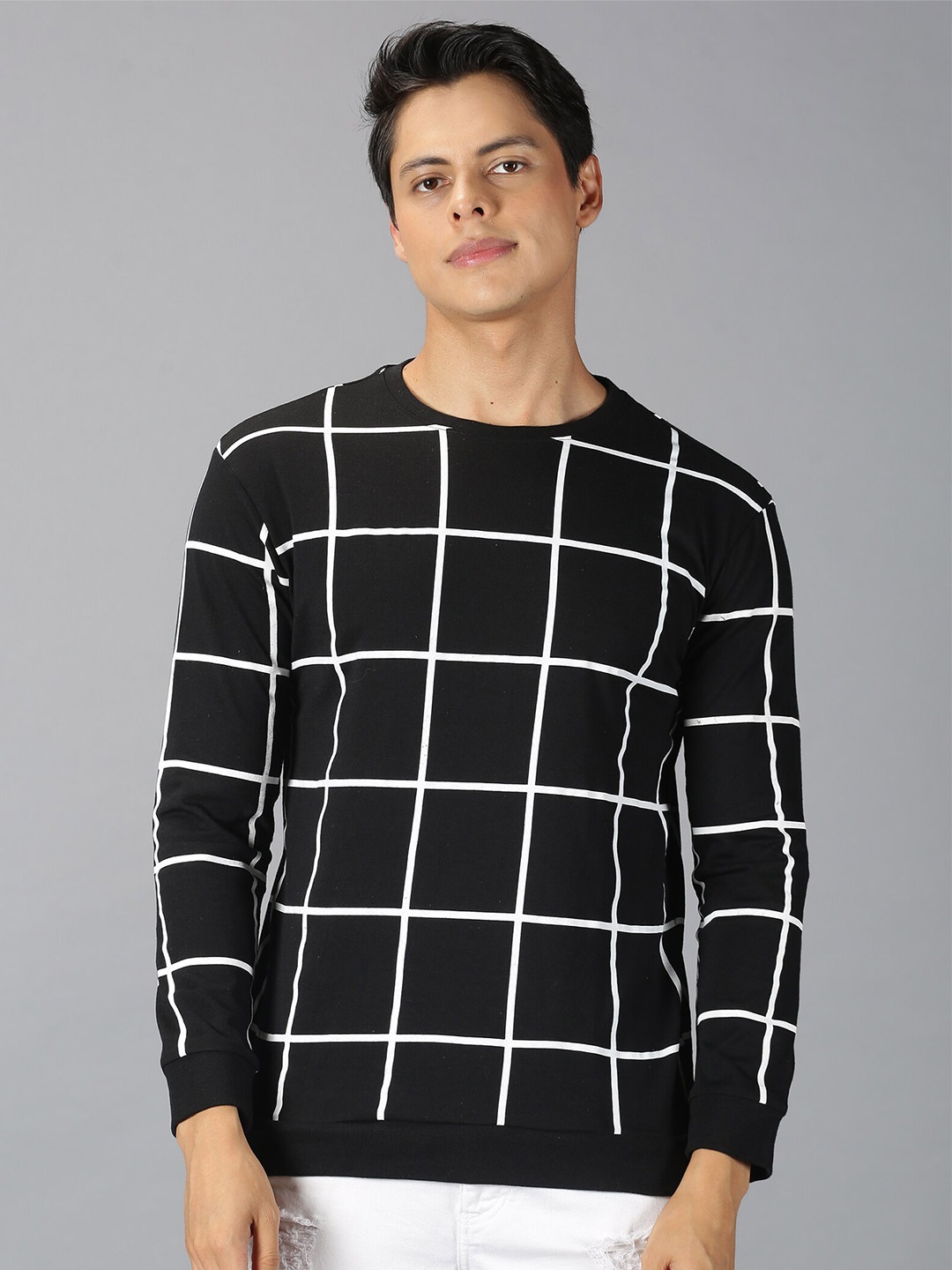 

UrGear Men Black & raisin black Checked Monochrome T-shirt