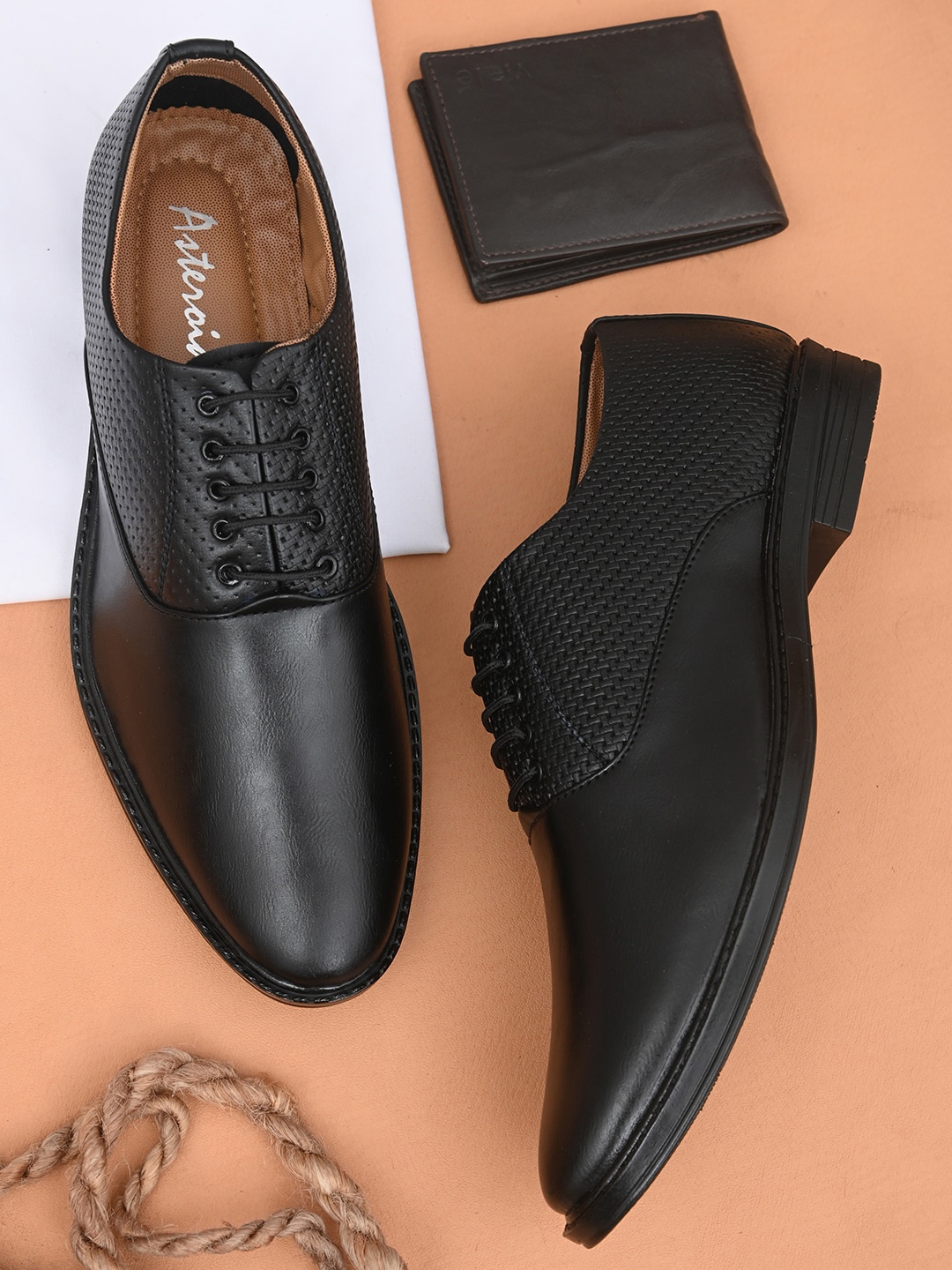 

ASTEROID Men Black Solid Formal Derbys