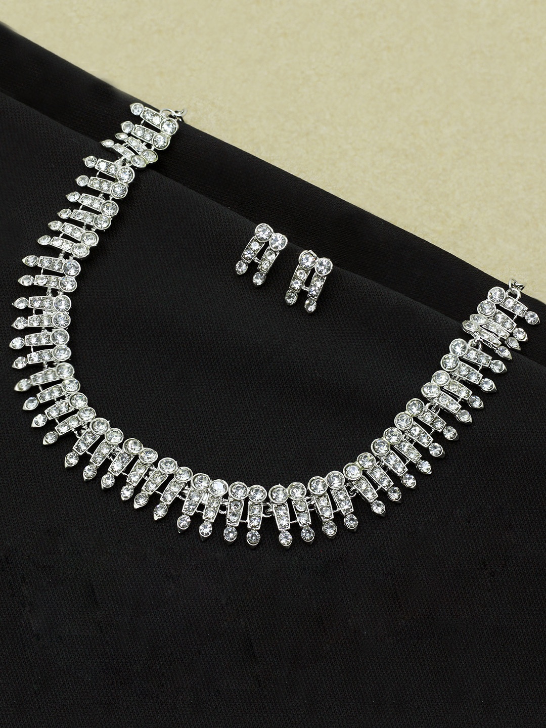 

SAIYONI Silver-Plated Stone-Studded Jewellery Set