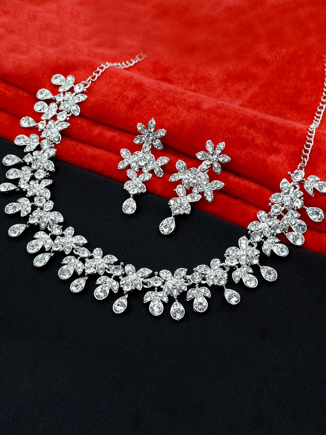 

SAIYONI Silver-Plated Choker Jewellery Set