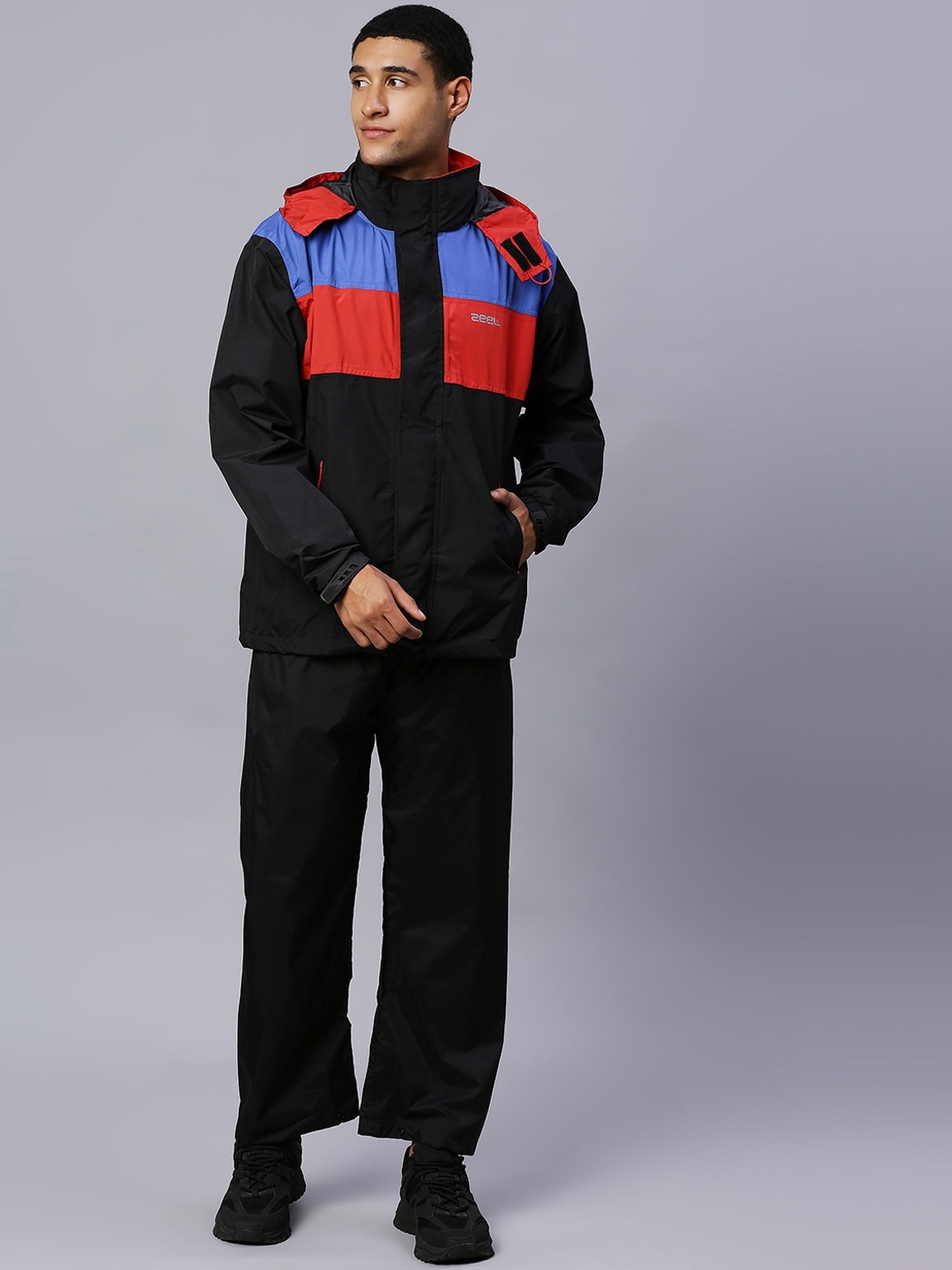 

Zeel Men Black & Blue Color-Blocked Hooded Rain Suit