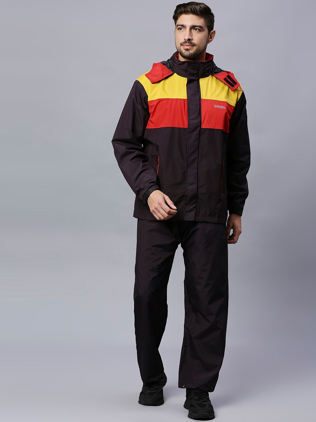 

Zeel Men Brown & Red Colour-blocked Rain Suit