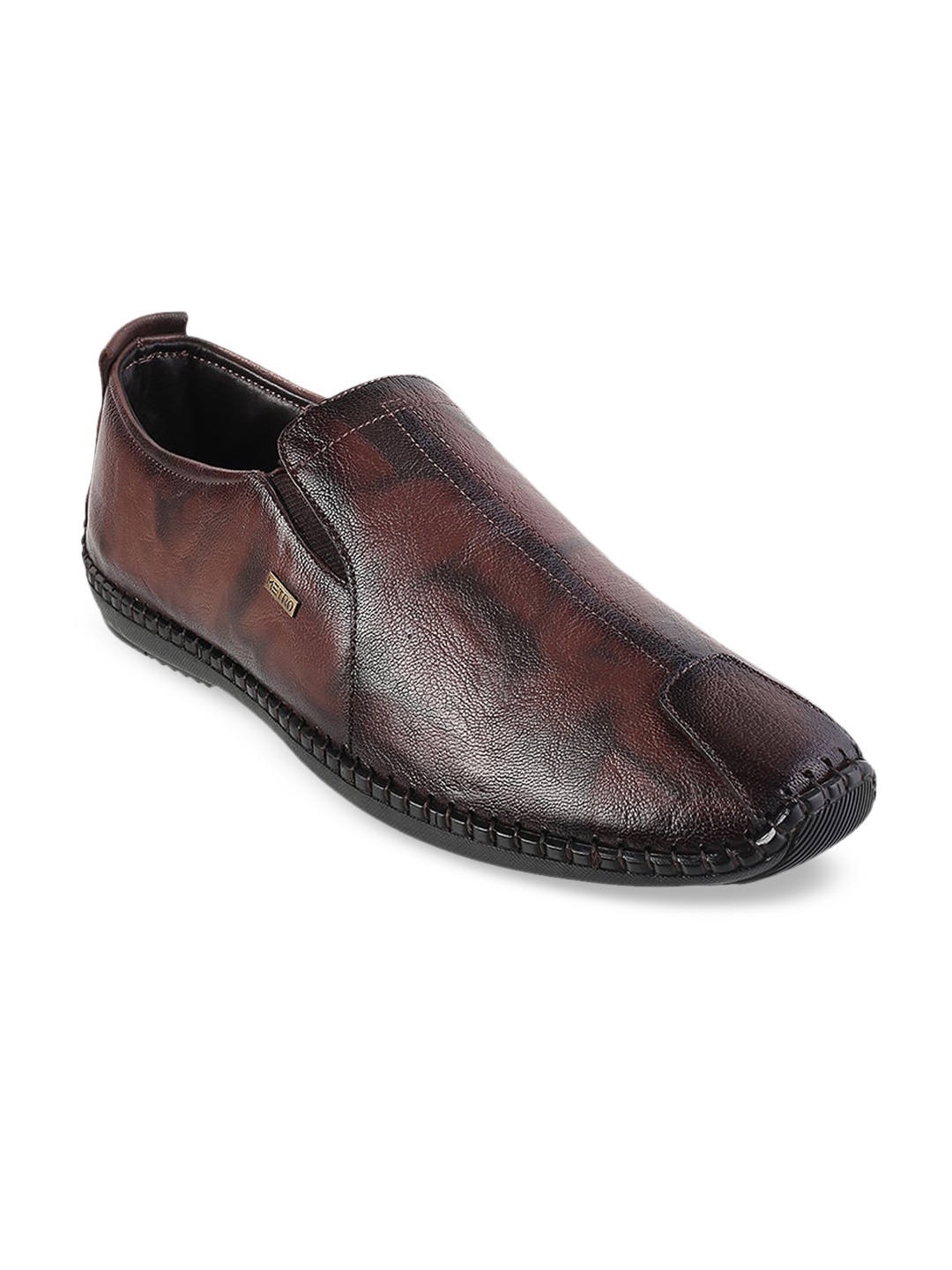 

Metro Men Brown Textured Leather Loafers