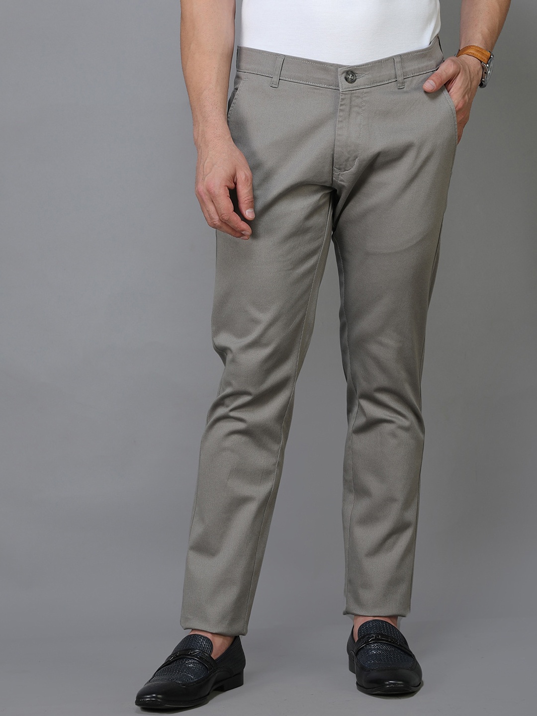 

TQS Men Grey Smart Slim Fit Chinos Trousers