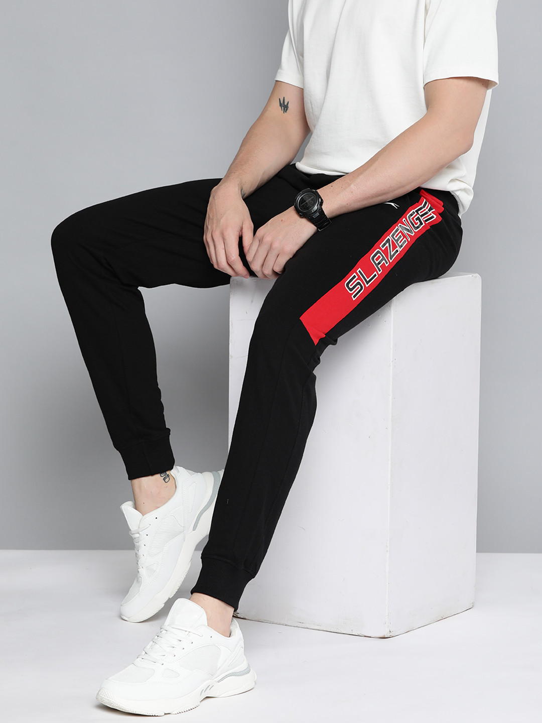 

Slazenger Men Black Brand Logo Printed Joggers