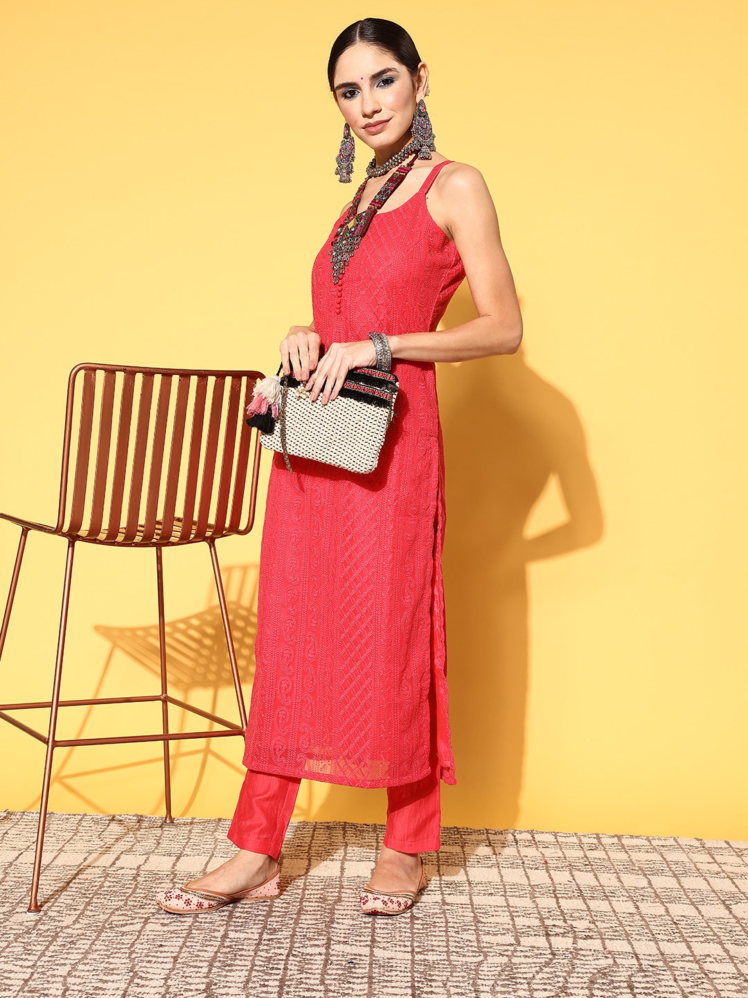 

Inddus Women Ethnic Motifs Poly Georgette Ethereal Embroidery Kurta Set, Coral