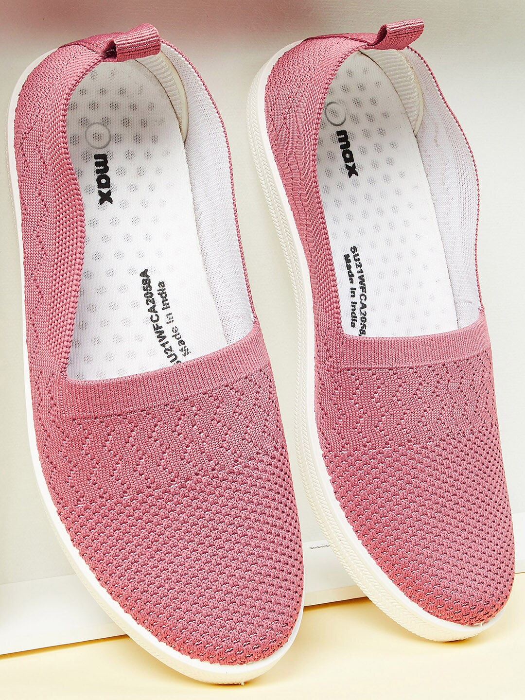 

max Women Pink Woven Design Espadrilles