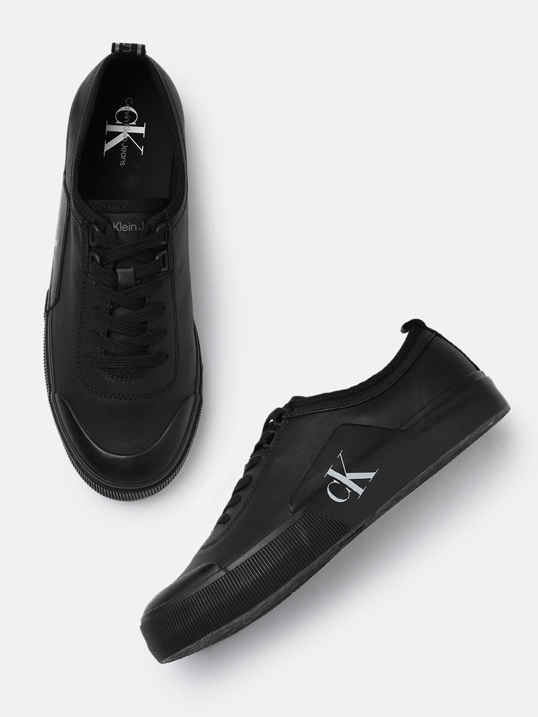 

Calvin Klein Men Black SKATER VULCANIZED Sneakers