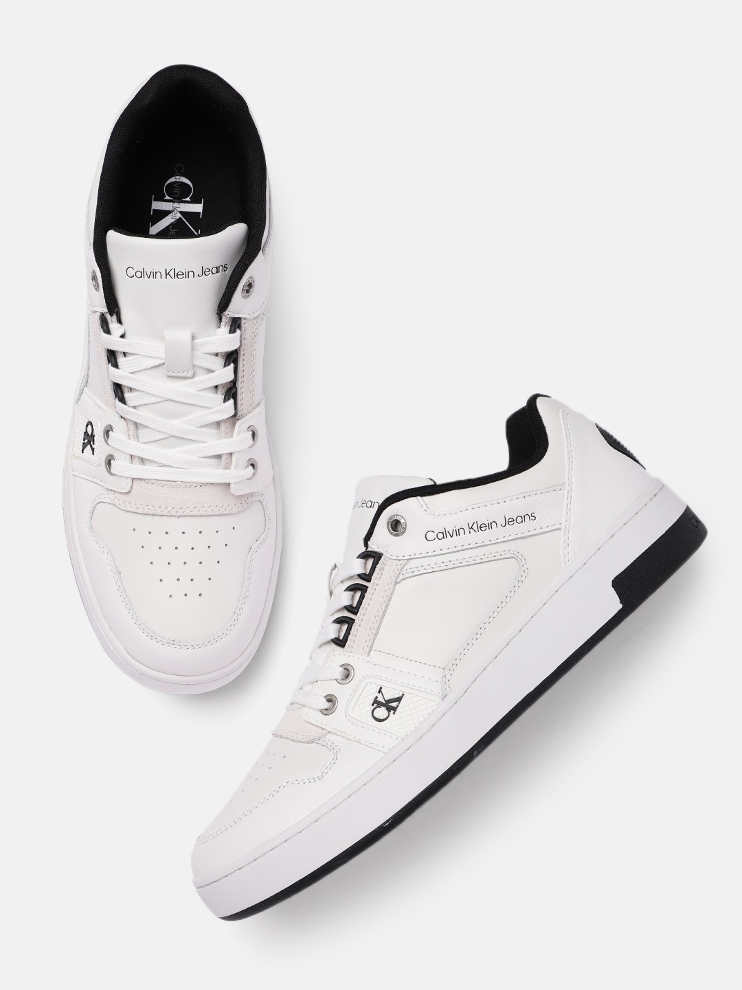 

Calvin Klein Men White Leather Sneakers