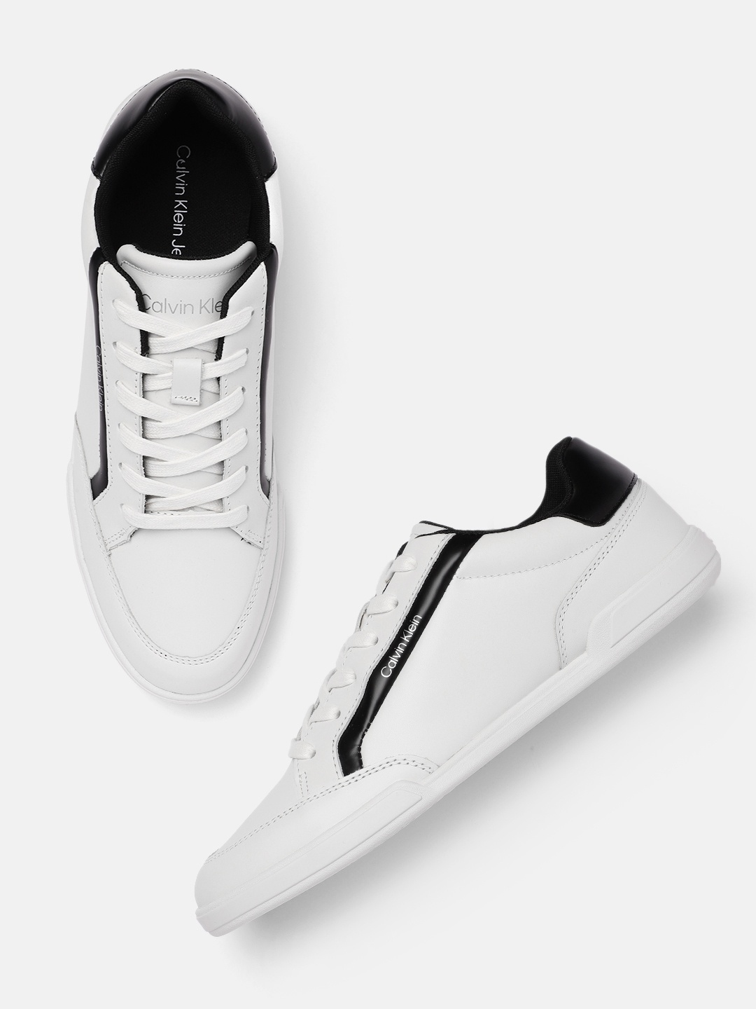 

Calvin Klein Men White Leather Sneakers