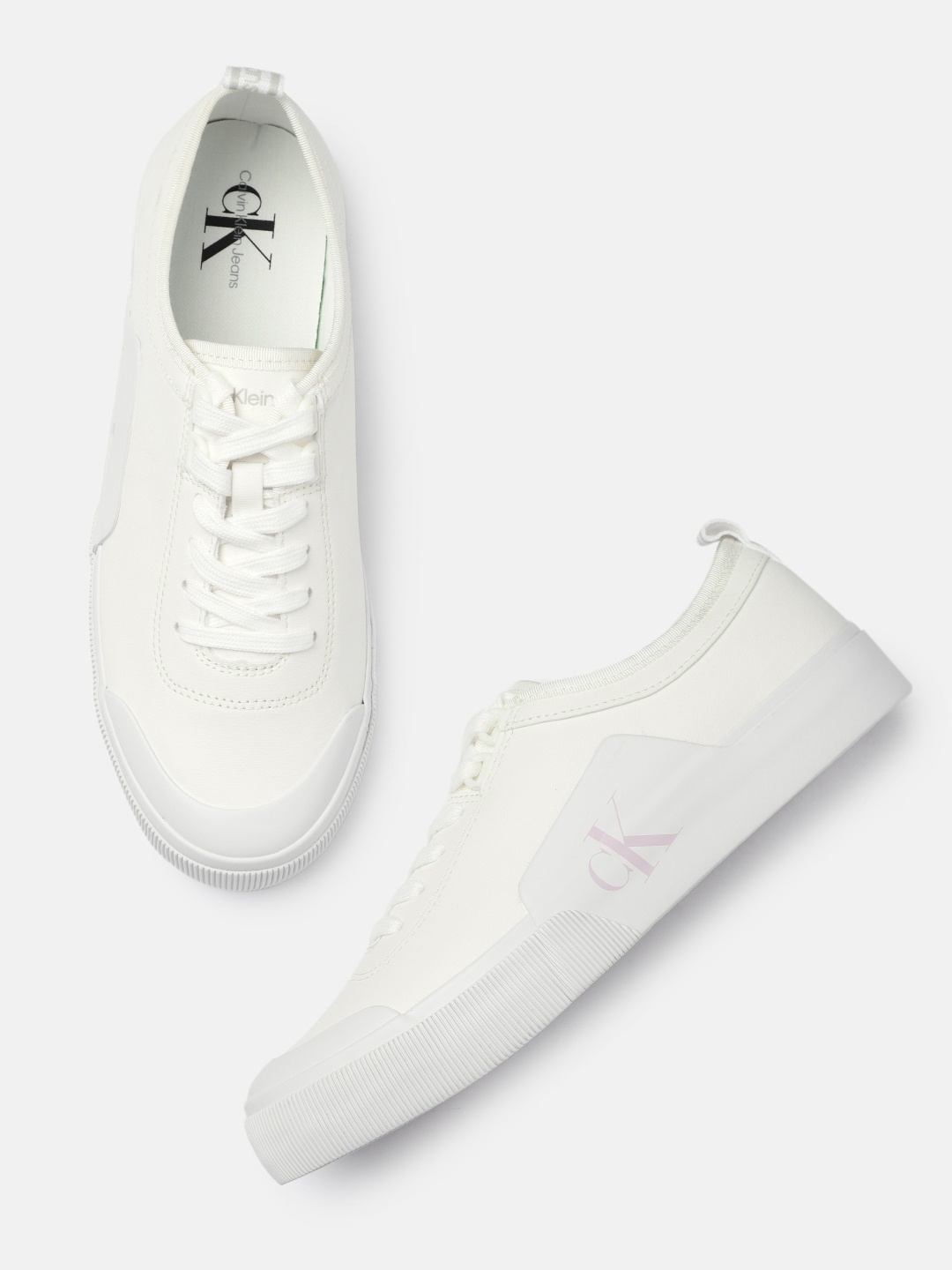 

Calvin Klein Men White SKATER VULCANIZED Sneakers